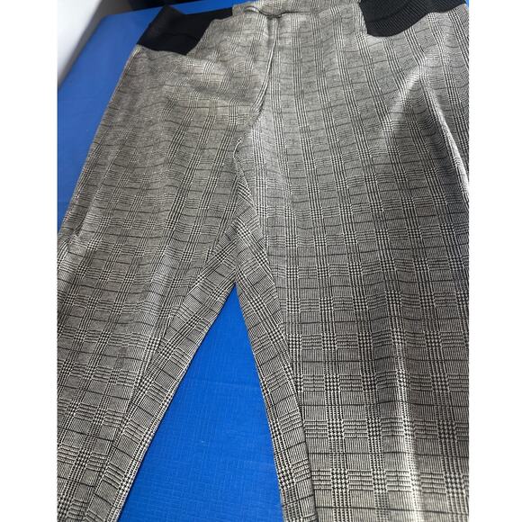 Lane Bryant Houndstooth Stretch Pants – Black & White – Size 22 - Picture 6 of 6